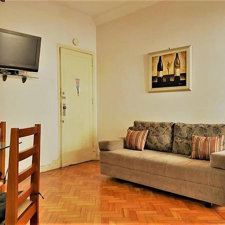 Apartamento Com Dois Quartos Na Orla De Copacabana Rio de Janeiro Esterno foto