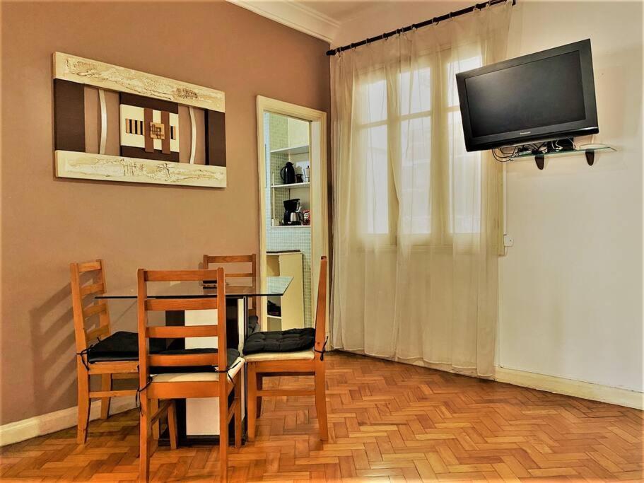 Apartamento Com Dois Quartos Na Orla De Copacabana Rio de Janeiro Esterno foto