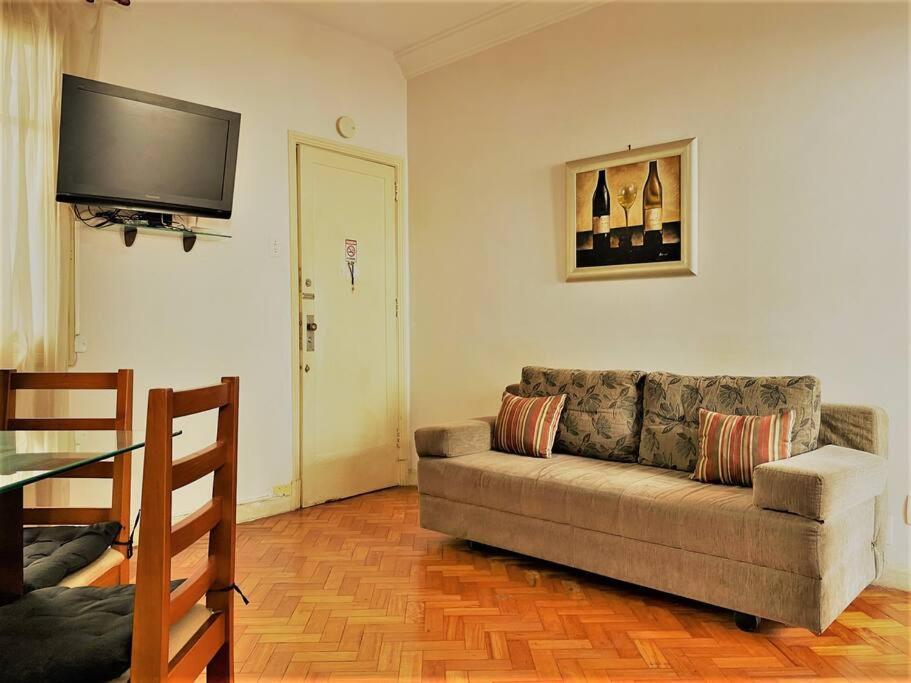 Apartamento Com Dois Quartos Na Orla De Copacabana Rio de Janeiro Esterno foto